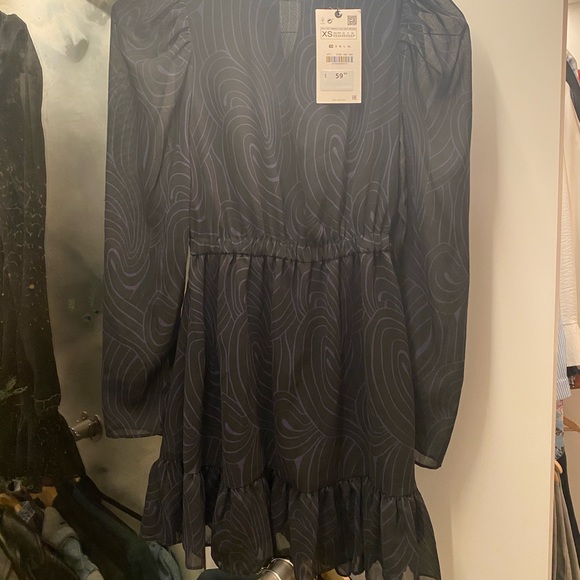 Zara printed mini dress. Tags still on never worn - Picture 8 of 10